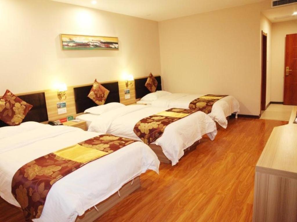 Greentree Alliance Yichang East Yichang Station Hotel Dış mekan fotoğraf