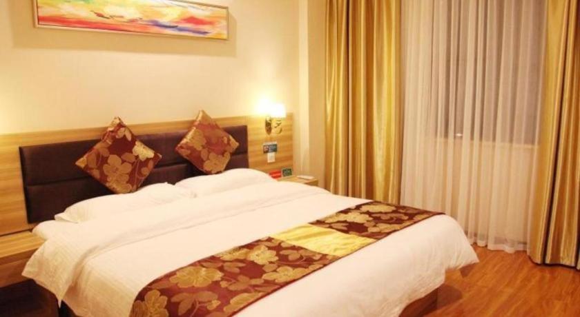 Greentree Alliance Yichang East Yichang Station Hotel Dış mekan fotoğraf