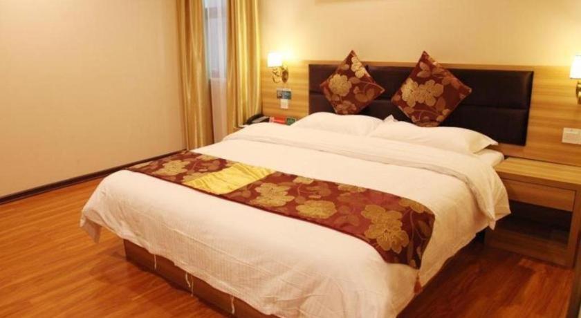Greentree Alliance Yichang East Yichang Station Hotel Dış mekan fotoğraf